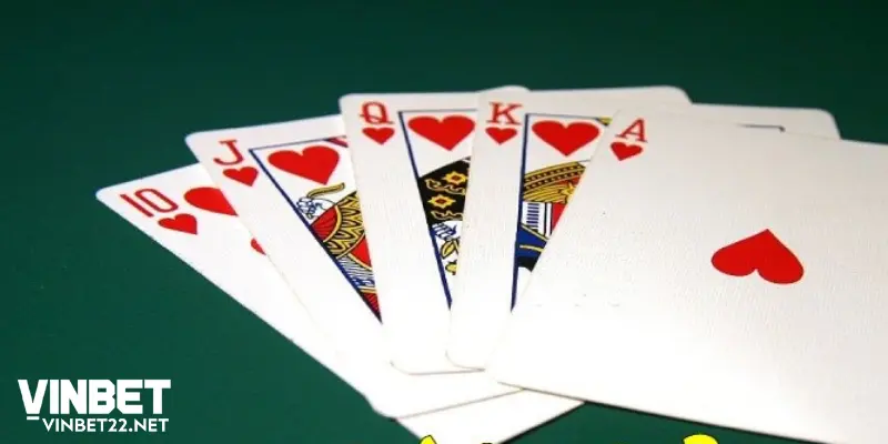 Giải mã ngay mơ đánh bài phỏm đánh con gì