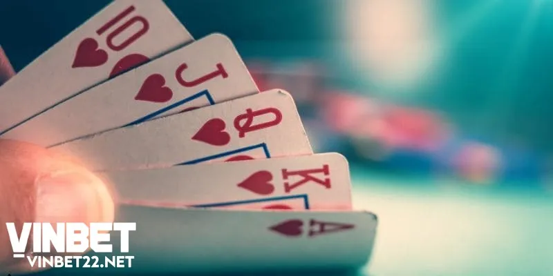 Trải nghiệm game bài King với tính năng và phần thưởng giá trị